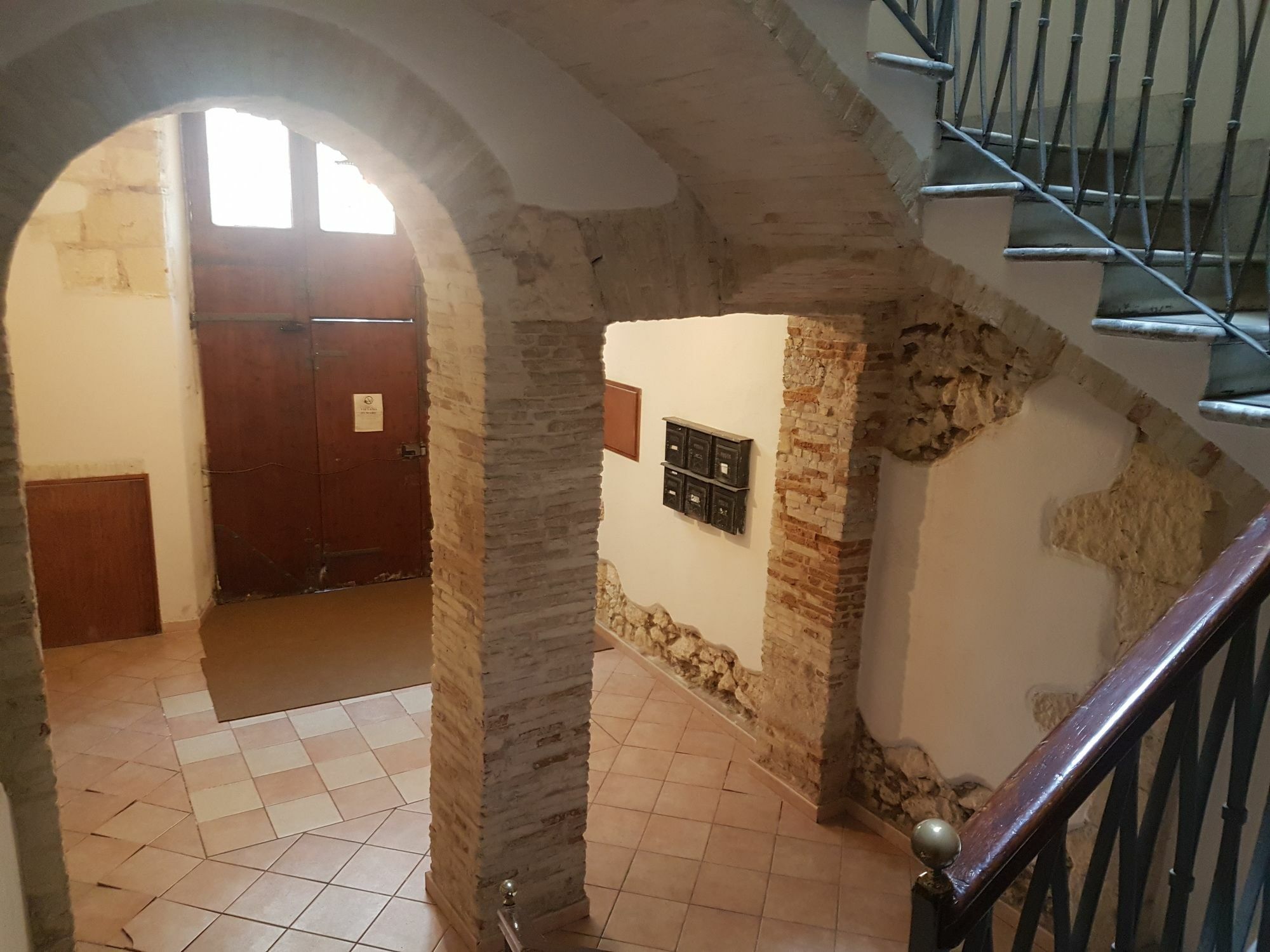 Beni Benius Hotell Cagliari Exteriör bild