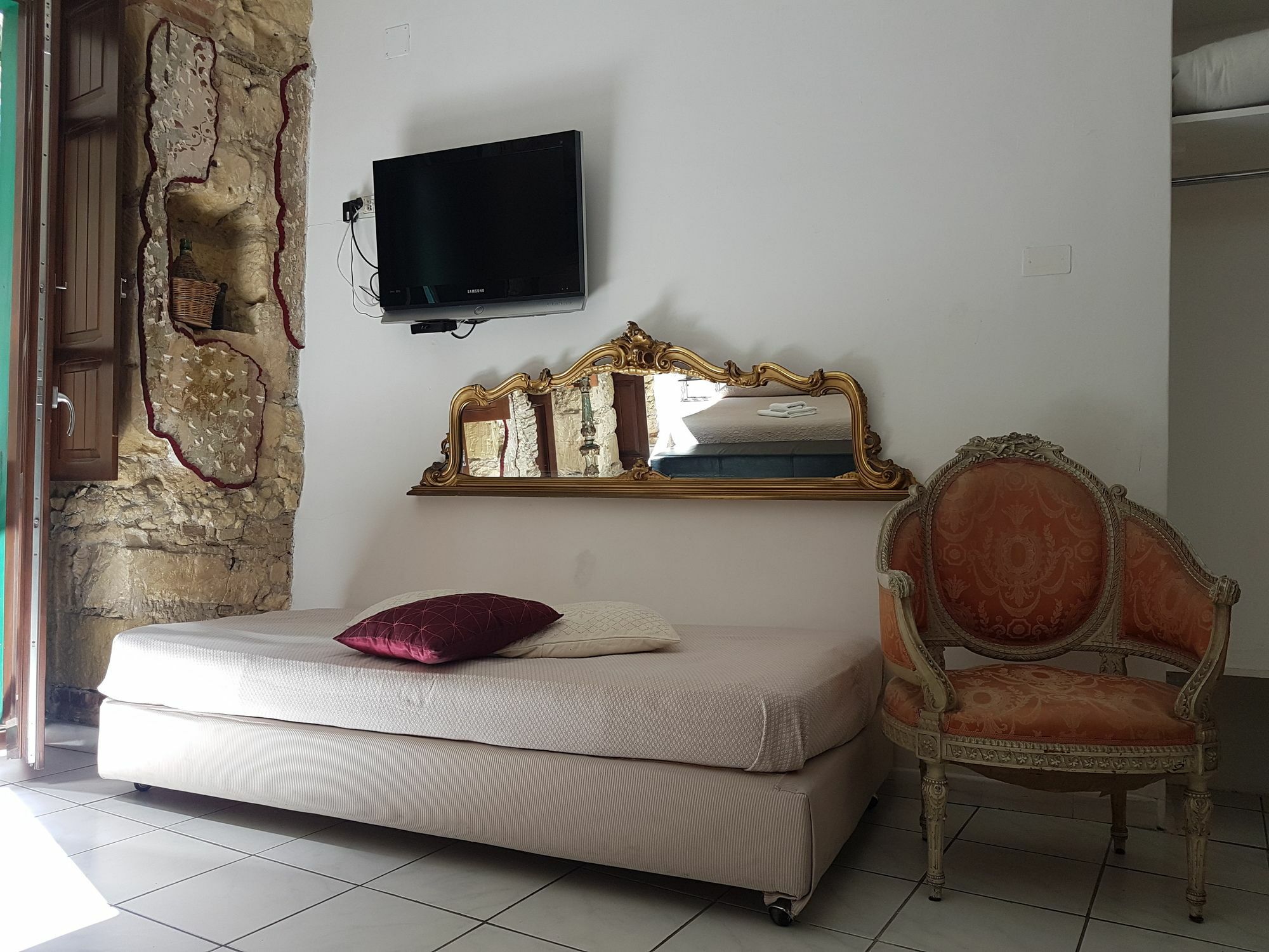 Beni Benius Hotell Cagliari Exteriör bild